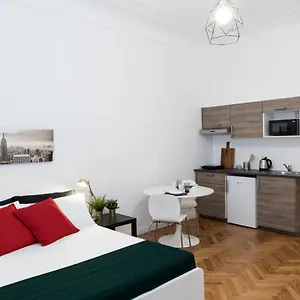 Hemeras Boutique Homes - 4 Design Near Central Station Appartement